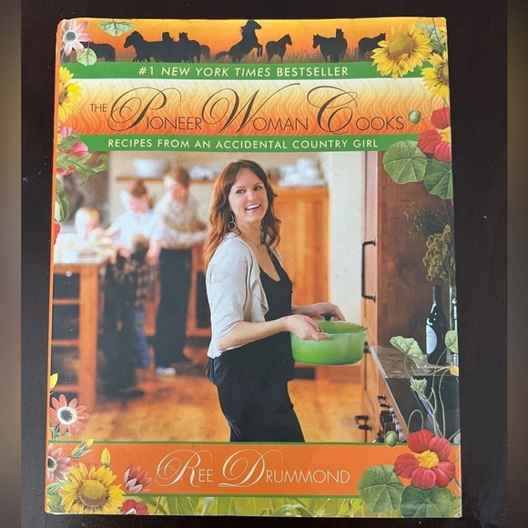 Pioneer Woman Cooks Recipes from an Accidental Country Girl by Ree Drummond - Picture 1 of 4